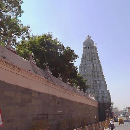 Hotel Saptagiri House Tiruvannāmalai Zewnętrze zdjęcie